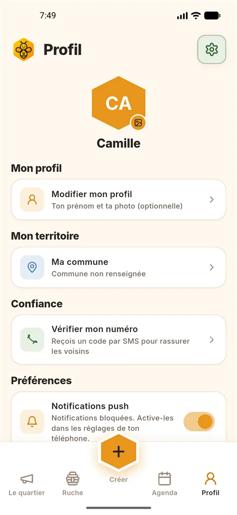 Écran Profil de neerbee : avatar initiales Camille, Ma commune, Vérifier mon numéro, notifications push